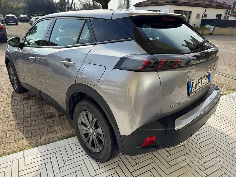 Occasion Peugeot 2008 Active 131 ch (96 kW) 2021 Gris SUV