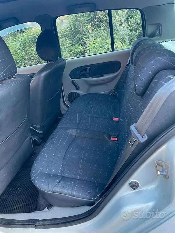 Usata Renault Clio II 2003 Grigio Berlina