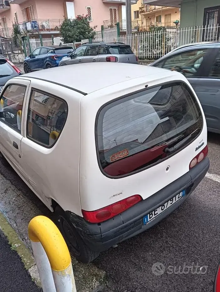 Usata Fiat 600 54 CV (39 kW) 1999 Bianco Berlina