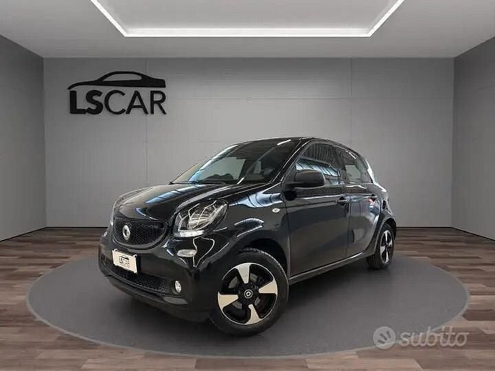 Usata Smart ForFour Passion 71 CV (52 kW) 2019 Nero Utilitaria