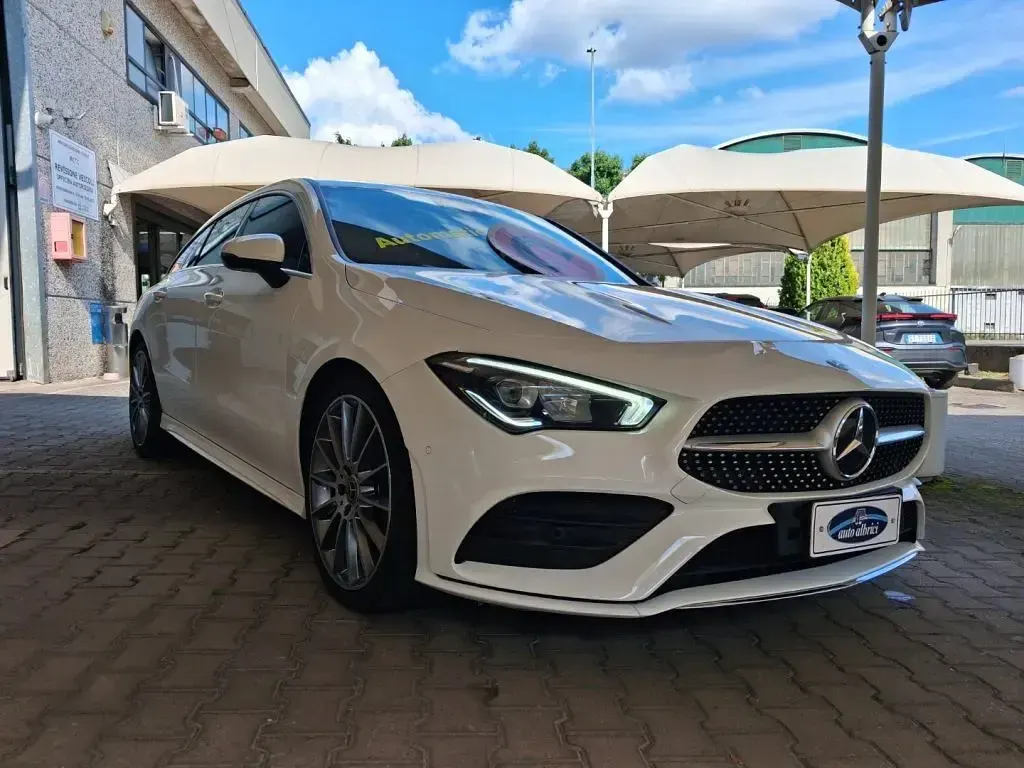 Usata Mercedes CLA180 Shooting Brake Premium 136 CV (100 kW) 2020 Pastello  bianco Station wagon