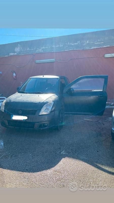 Usata Suzuki Swift 70 CV (51 kW) 2007 Nero Utilitaria
