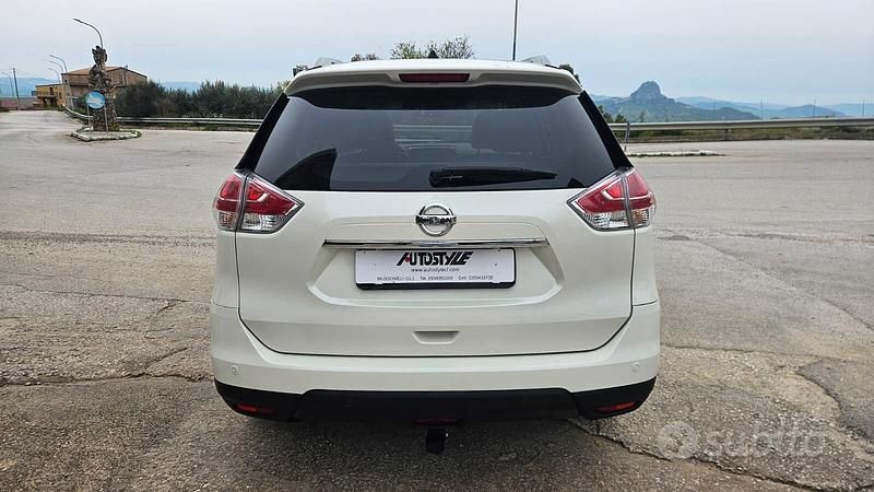 Usata Nissan X-Trail Tekna 131 CV (96 kW) 2016 Bianco SUV