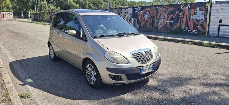 Usata Lancia Musa 95 CV (69 kW) 2007 Monovolume