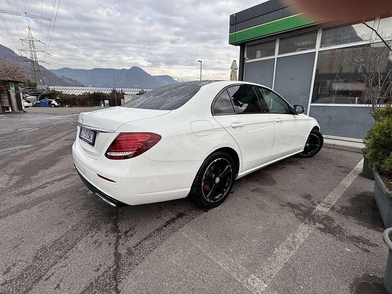Usata Mercedes E220 Avantgarde 194 CV (142 kW) 2017 Berlina