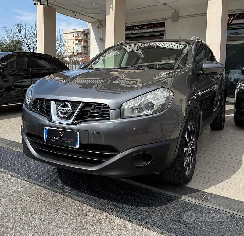 Usata Nissan Qashqai N-TEC 131 CV (96 kW) 2012 Grigio SUV