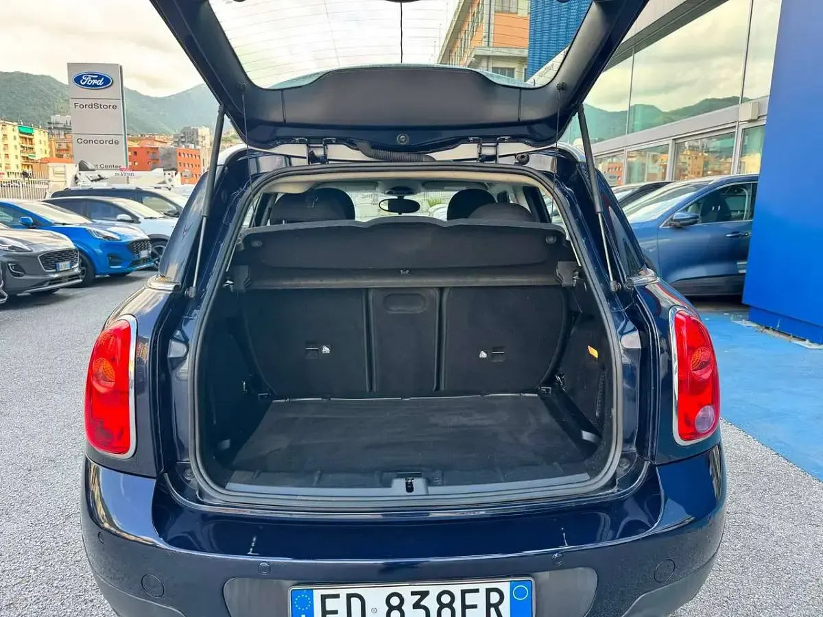 Usata Mini Cooper D Countryman 111 CV (81 kW) 2016 Blu/azzurro SUV