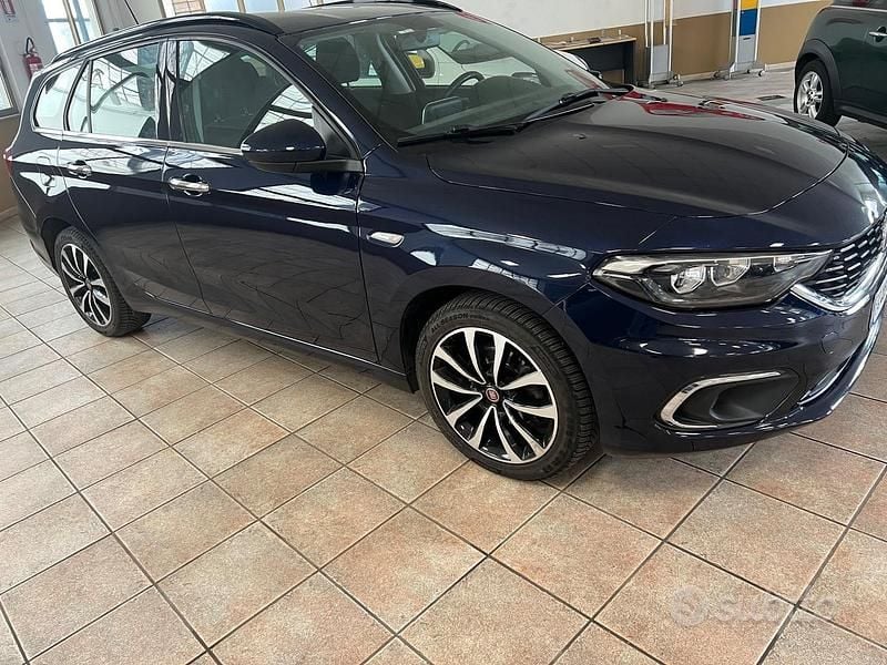Usata Fiat Tipo Lounge 120 CV (88 kW) 2016 Blu Station wagon