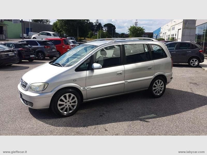 Occasion Opel Zafira Elegance 101 ch (74 kW) 2004 Argent Monospace