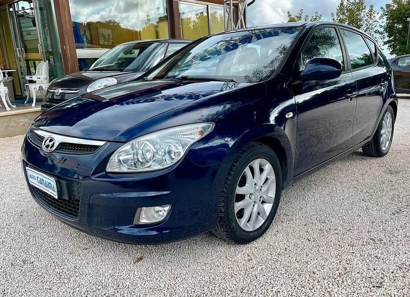 Gebraucht Hyundai i30 115 PS (84 kW) 2008 Blau Limousine