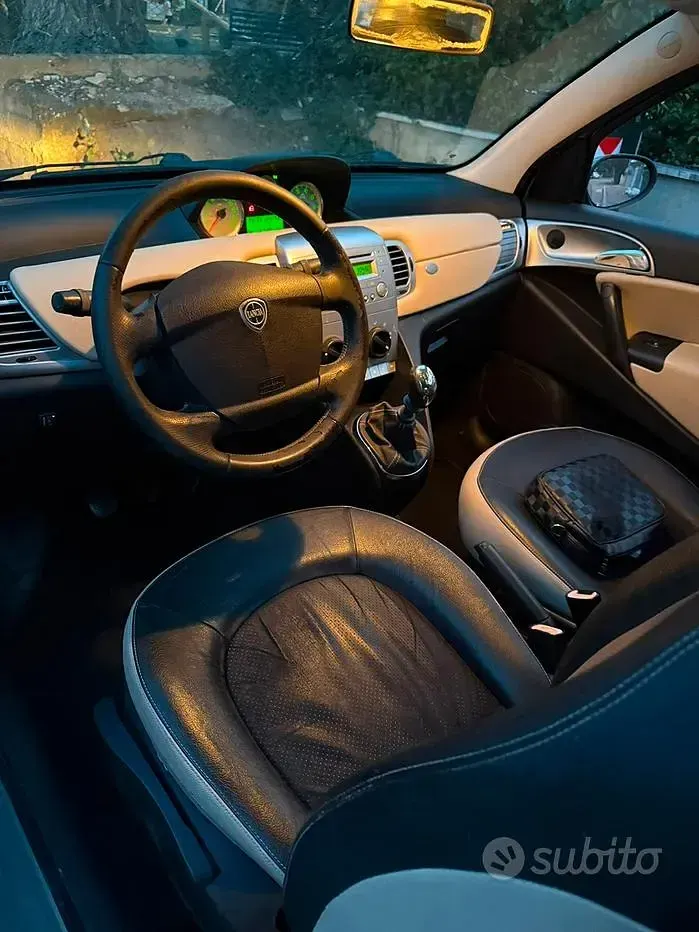 Usata Lancia Ypsilon 77 CV (56 kW) 2009 Marrone Utilitaria