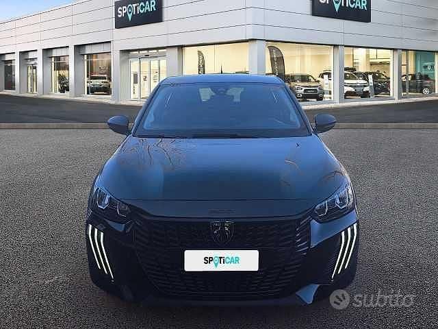 Usata Peugeot 208 Style 75 CV (55 kW) 2025 Nero Utilitaria