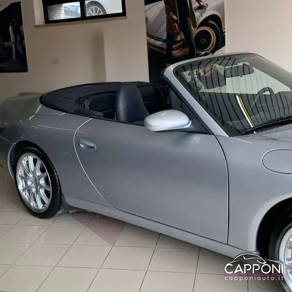 Usata Porsche 911 Carrera Cabriolet 300 CV (220 kW) 2000 Argento Cabrio