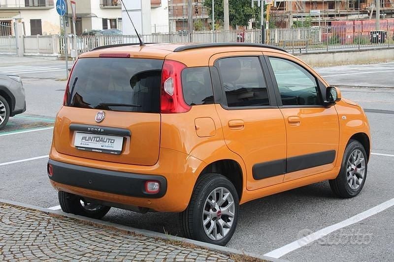 Usata Fiat Panda Lounge 85 CV (62 kW) 2018 Arancione Utilitaria