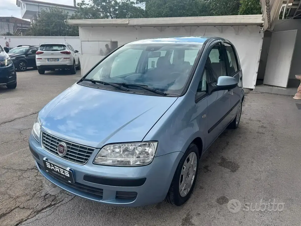 Usata Fiat Idea 77 CV (56 kW) 2010 Blu Monovolume