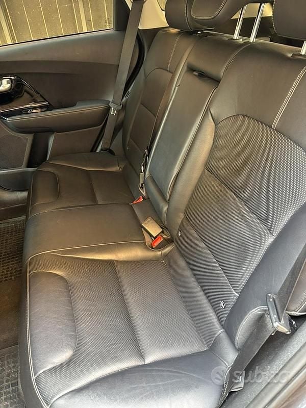 Usata Kia Niro Style 141 CV (103 kW) 2019 Grigio SUV