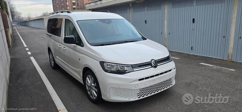 Bianco Usata 2021 VW Caddy Monovolume | 27.500 € (Molto cara) - Immagine 1/4
