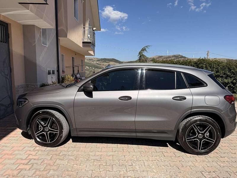 Usata Mercedes GLA200 Luxury 150 CV (110 kW) 2020 SUV