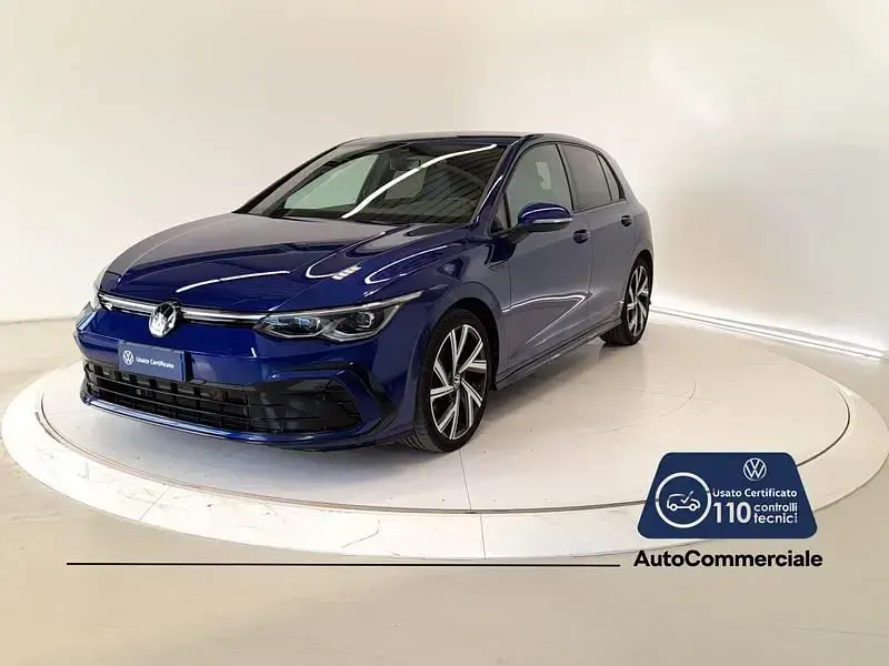 Usata VW Golf VIII R-line 150 CV (110 kW) 2024 Blu