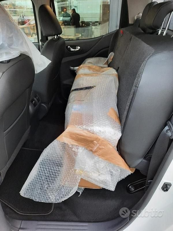 Usata Nissan Navara N-Guard 190 CV (139 kW) 2021 Bianco Pick-up