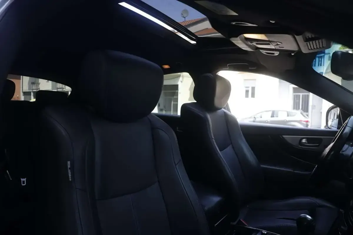 Usata Infiniti QX70 Premium 238 CV (175 kW) 2015 Grigio scuro SUV