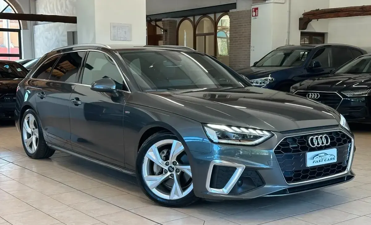 Usata Audi A4 S-Line 204 CV (150 kW) 2023 Grigio Station wagon
