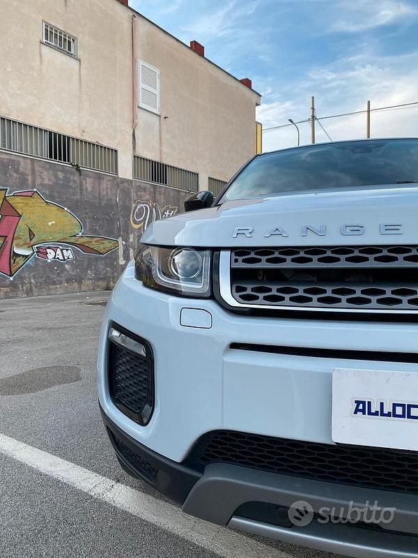 Usata Land Rover Range Rover evoque HSE Dynamic 150 CV (110 kW) 2018 Grigio Station wagon