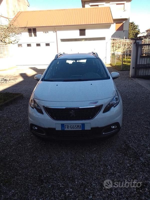 Usata Peugeot 2008 92 CV (67 kW) 2018 Bianco SUV