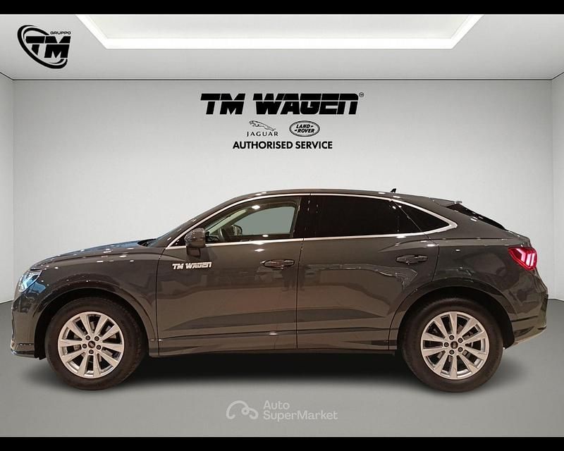 Usata Audi Q3 Ambiente 150 CV (110 kW) 2024 Gray SUV