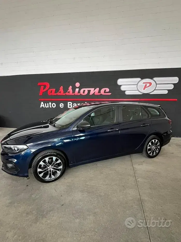 Usata Fiat Tipo 131 CV (96 kW) 2021 Bluazzurro Station wagon