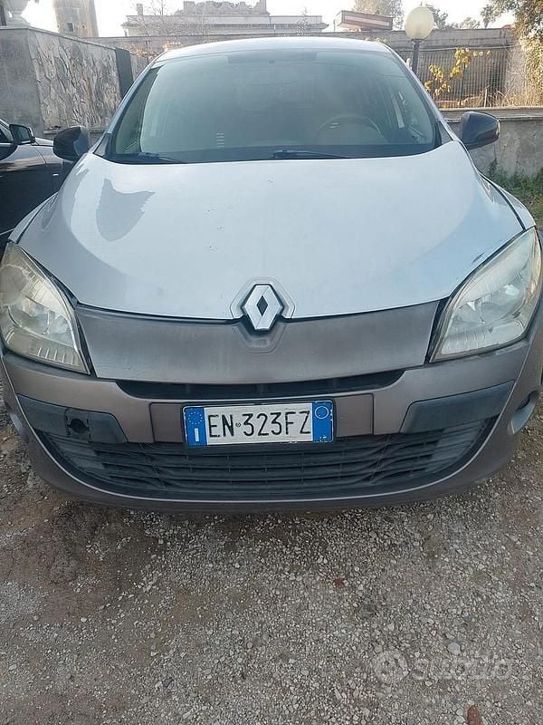 Usata Renault Mégane 110 CV (80 kW) 2012 Berlina