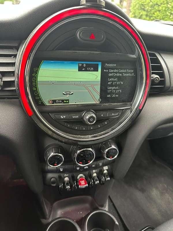 Usata Mini Cooper D Hype 116 CV (85 kW) 2017 Blu/azzurro Utilitaria