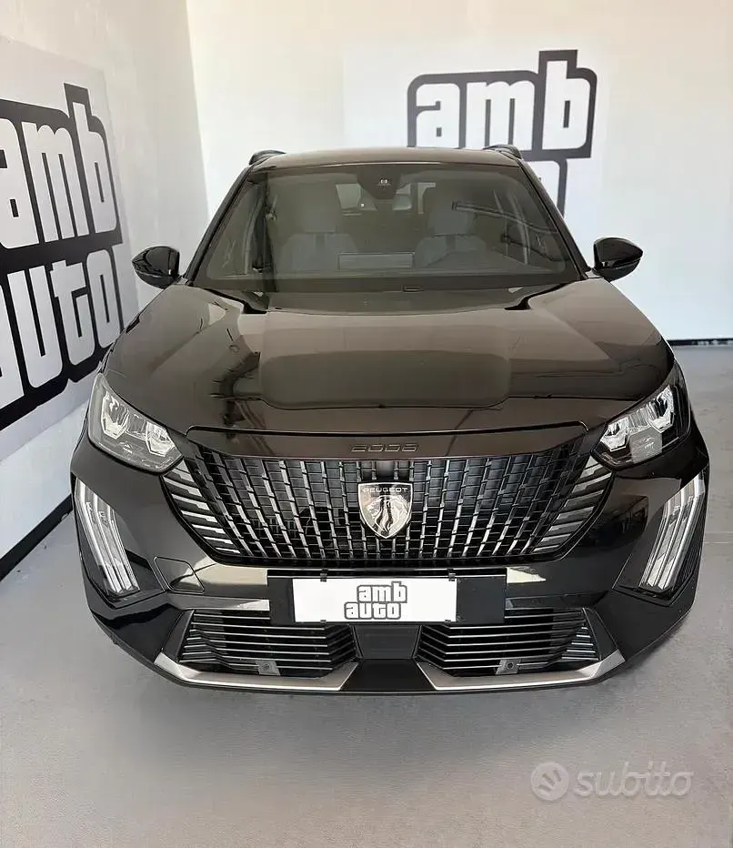 Usata Peugeot 2008 Allure 130 CV (95 kW) 2024 Nero SUV