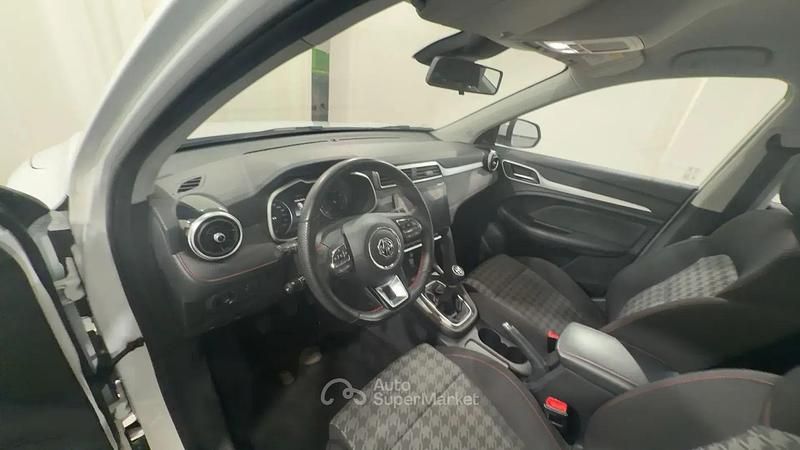 Usata MG ZS Comfort 106 CV (77 kW) 2023 Bianco SUV