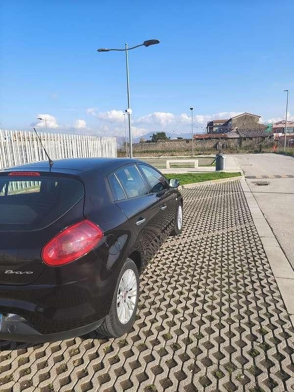 Usata Fiat Bravo Emotion 90 CV (66 kW) 2013 Nero Utilitaria