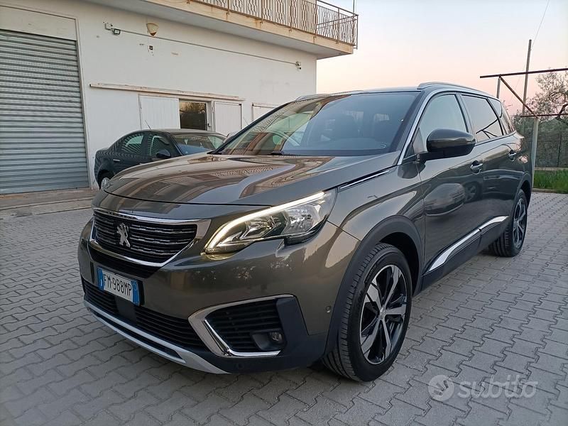 Usata Peugeot 5008 Allure 120 CV (88 kW) 2018 Grigio SUV