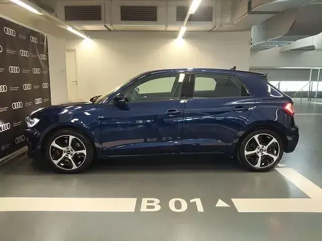 Usata Audi A1 Sportback Business 116 CV (85 kW) 2024 Blu/azzurro Utilitaria