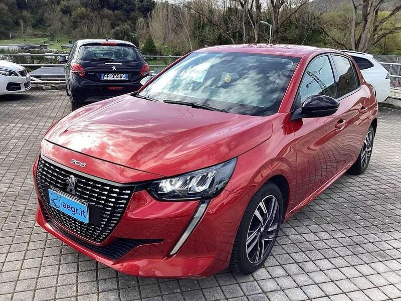 Usata Peugeot 208 Allure 102 CV (75 kW) 2023 Rosso Utilitaria