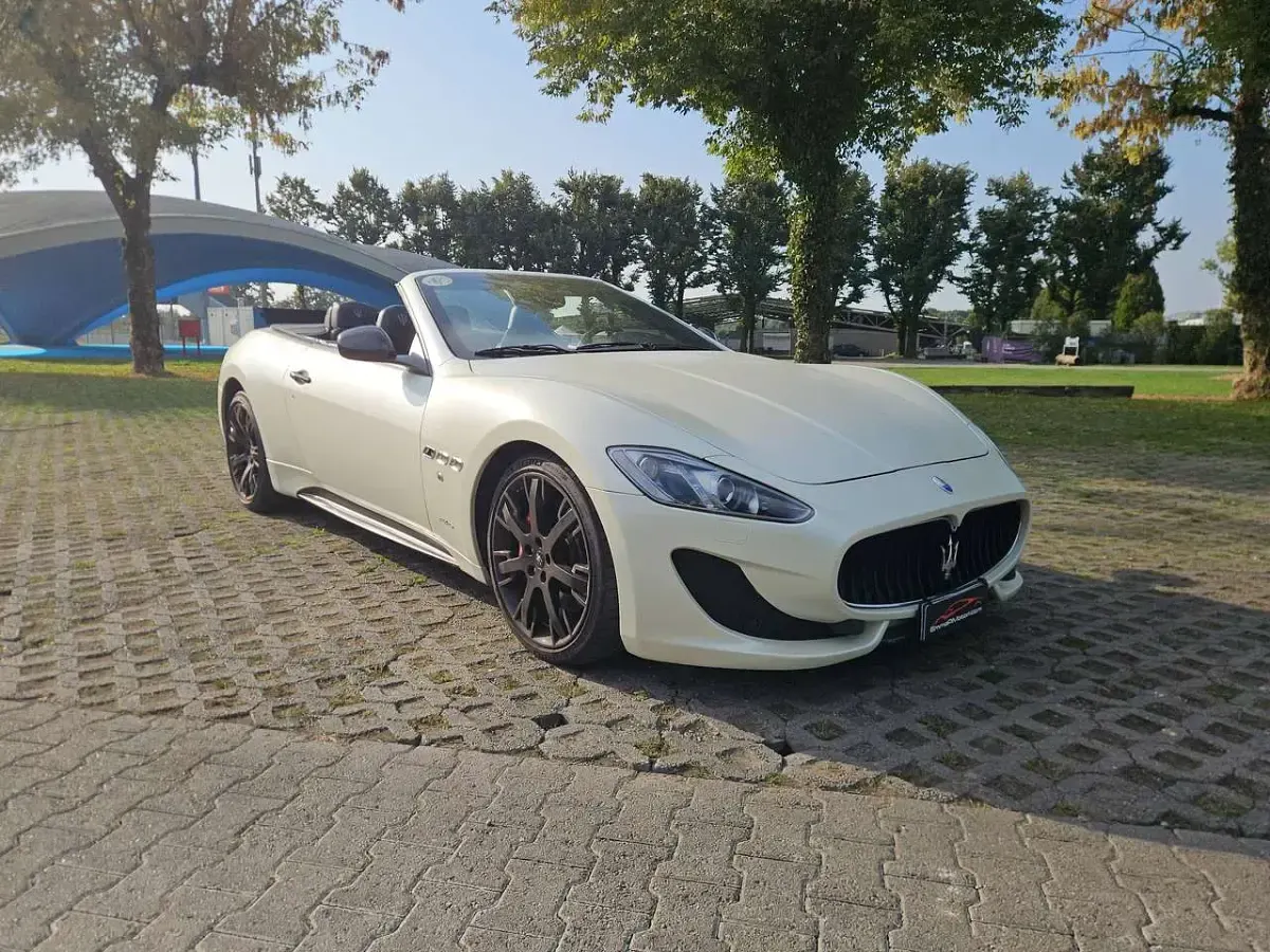 Usata Maserati GranCabrio 460 CV (338 kW) 2016 Bianco Cabrio
