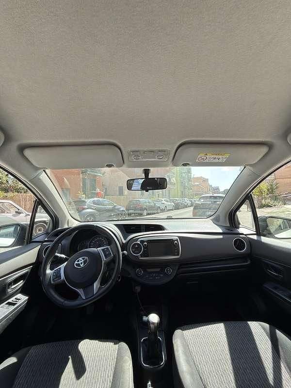 Usata Toyota Yaris 69 CV (50 kW) 2013 Utilitaria