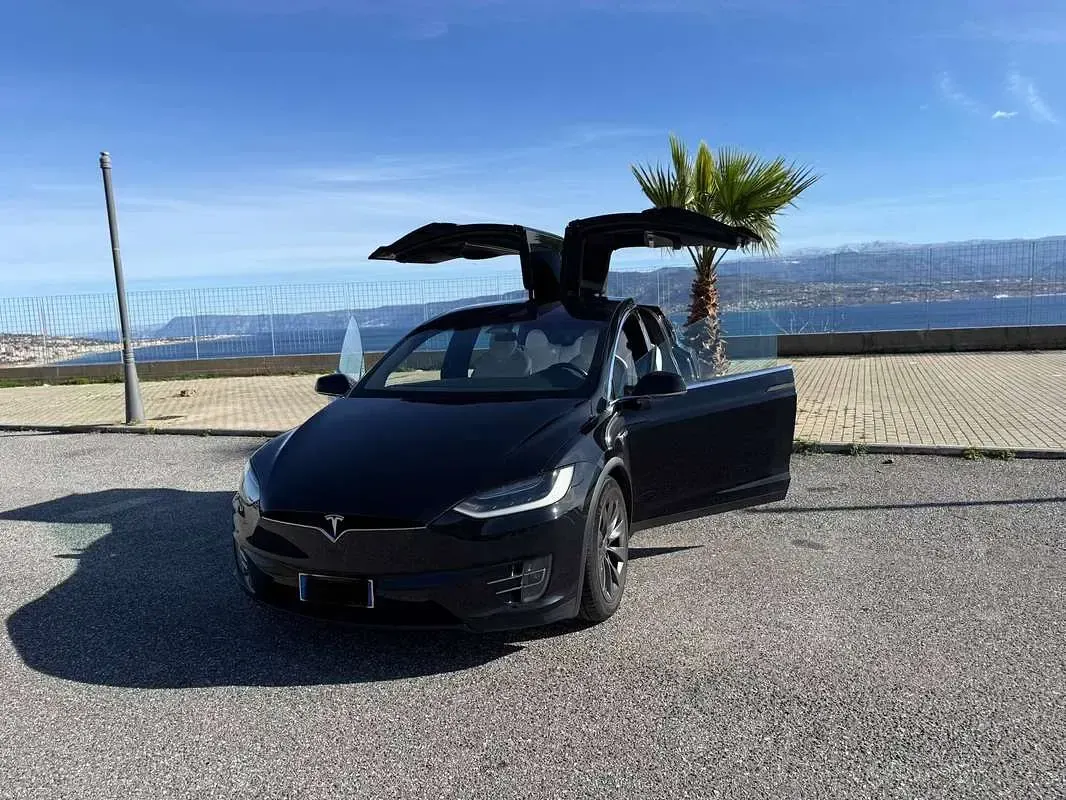 Usata Tesla Model X 158 kW (215 CV) 2018 Nero SUV