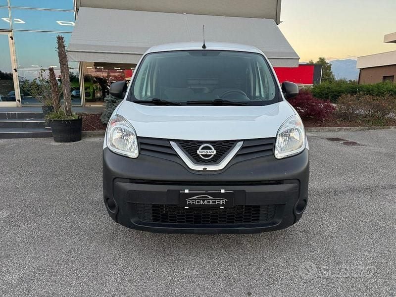 Usata Nissan NV250 116 CV (85 kW) 2021 Bianco Furgone