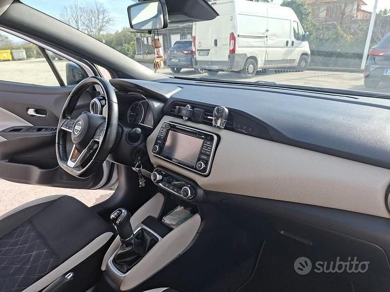 Usata Nissan Micra Acenta 90 CV (66 kW) 2017 Grigio Berlina