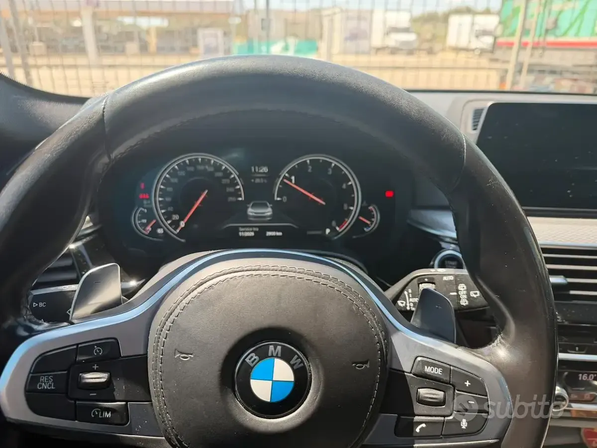 Usata BMW 520 190 CV (139 kW) 2019 Nero Station wagon