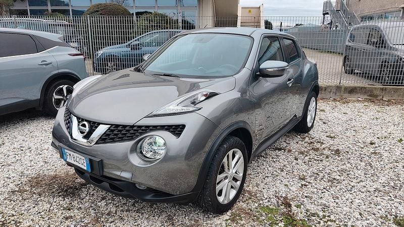 Usata Nissan Juke Acenta 110 CV (80 kW) 2017 Grigio SUV