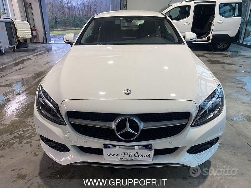 Usata Mercedes C220 170 CV (125 kW) 2016 Bianco Coupé