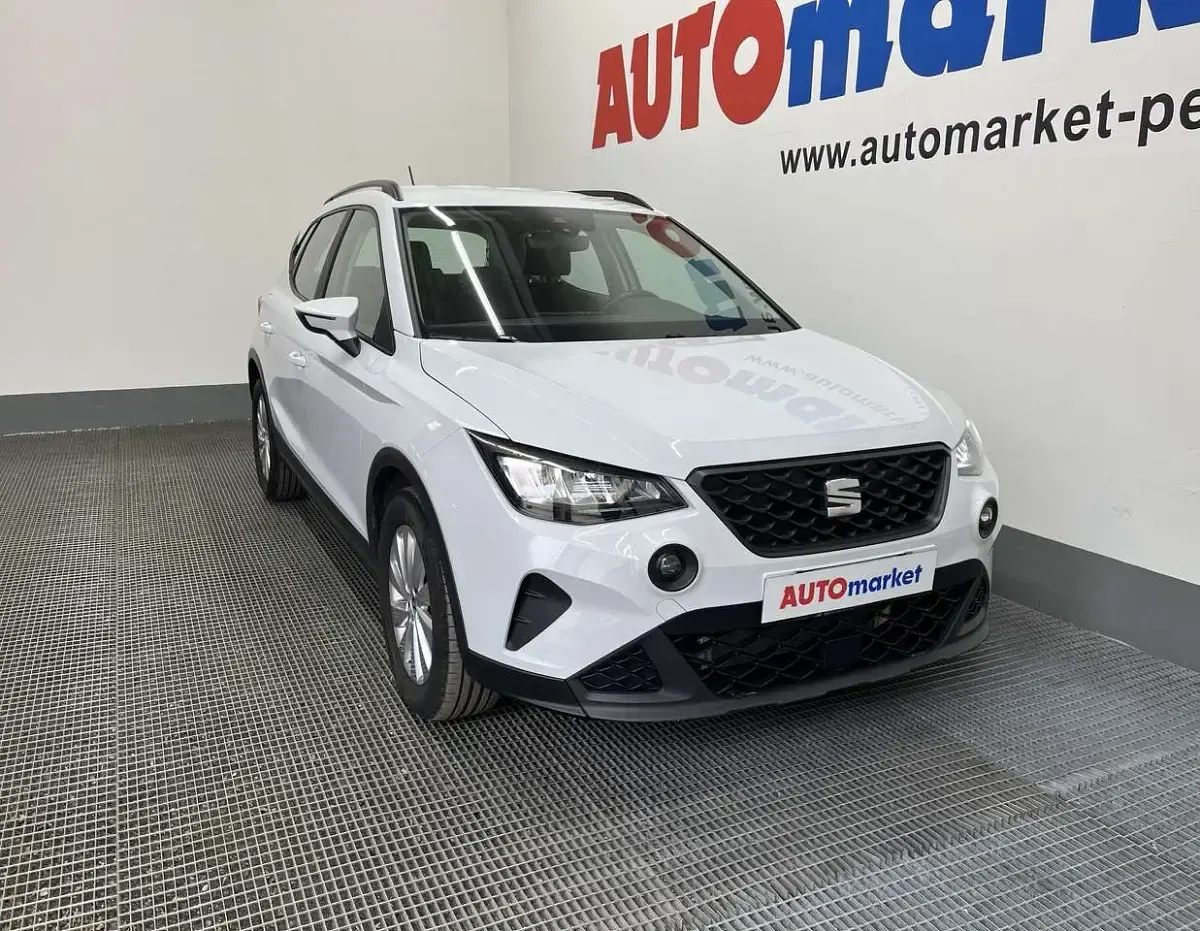Begagnad Seat Arona Style 116 HK (85 kW) 2025 Vit SUV