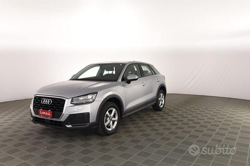 Grigio Usata 2019 Audi Q2 Business SUV | 23.400 € (Buon prezzo) - Immagine 1/4