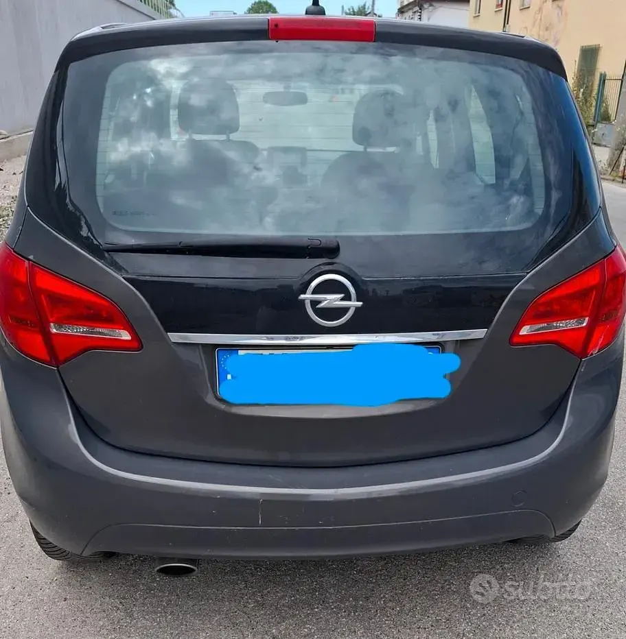 Usata Opel Meriva 110 CV (80 kW) 2014 Monovolume