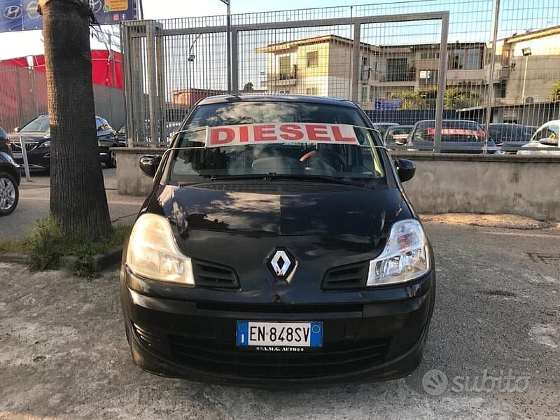 Nero Usata 2012 Renault Modus Monovolume | 4250 € (Buon prezzo) - Immagine 1/4